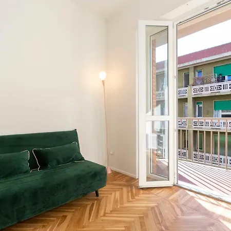 Aurora Lovely Flat With Balcony Torino