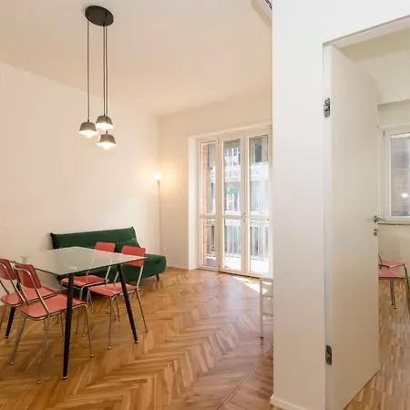 Appartamento Aurora Lovely Flat With Balcony *